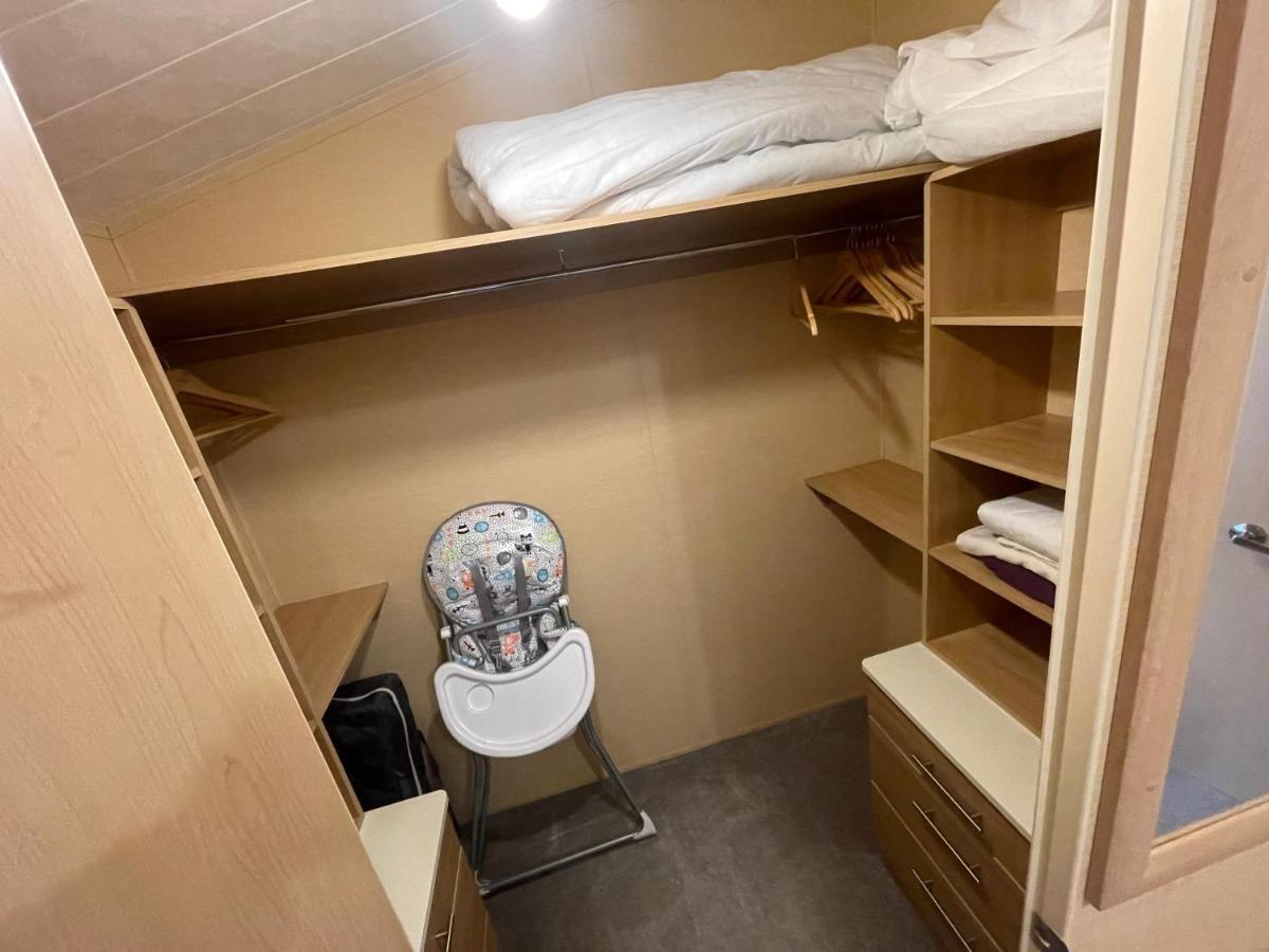 Luxury Lakeside Lodge L2 With Hot Tub Situated At Tattershall Lakes Country Park Esterno foto