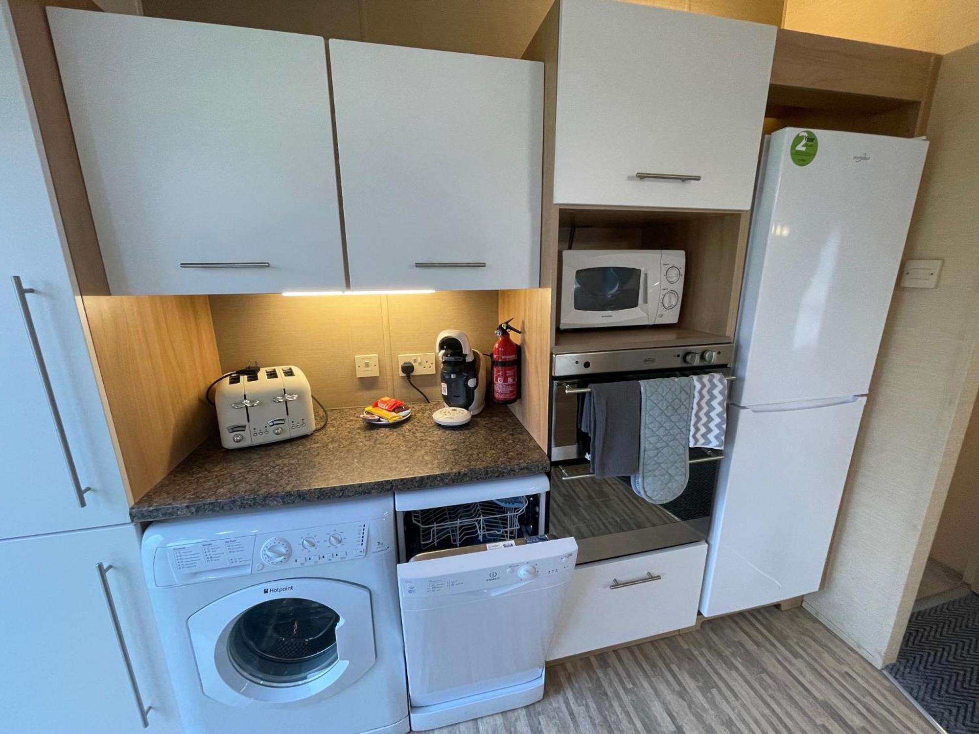 Luxury Lakeside Lodge L2 With Hot Tub Situated At Tattershall Lakes Country Park Esterno foto