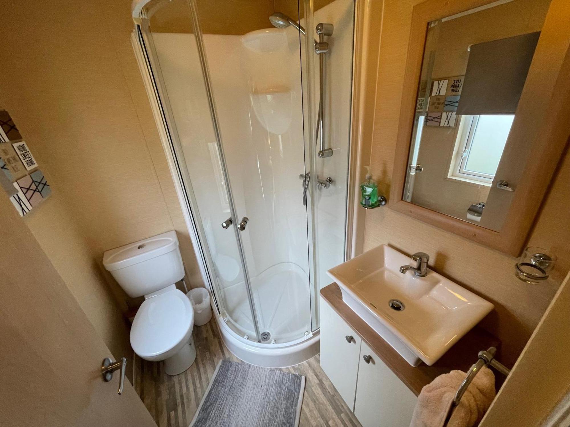Luxury Lakeside Lodge L2 With Hot Tub Situated At Tattershall Lakes Country Park Esterno foto