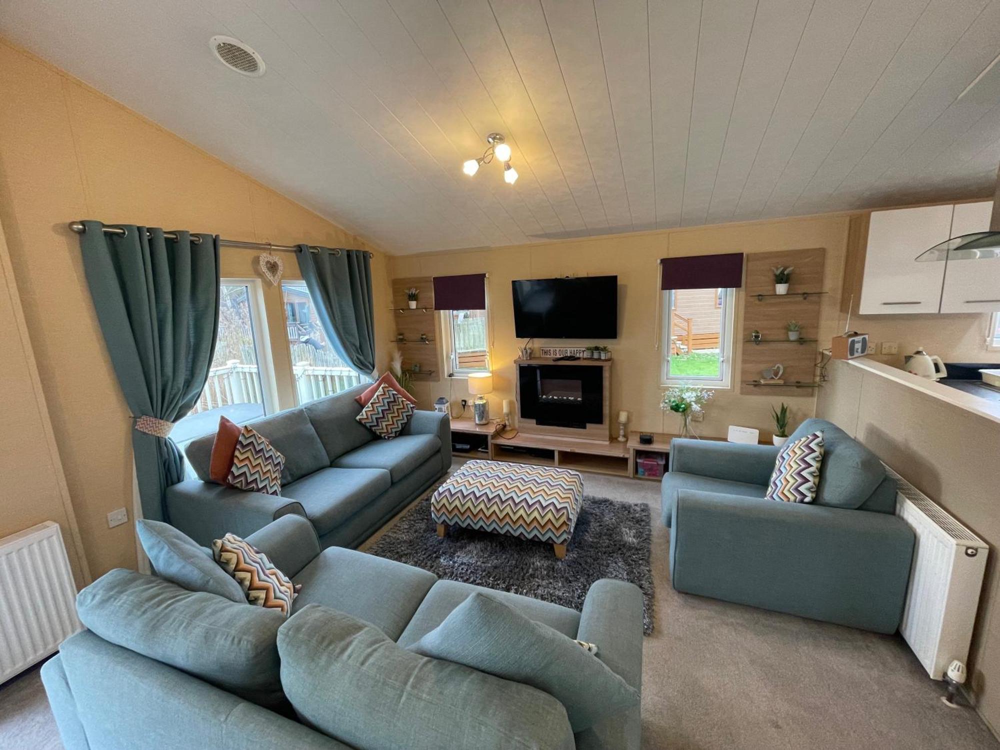 Luxury Lakeside Lodge L2 With Hot Tub Situated At Tattershall Lakes Country Park Esterno foto